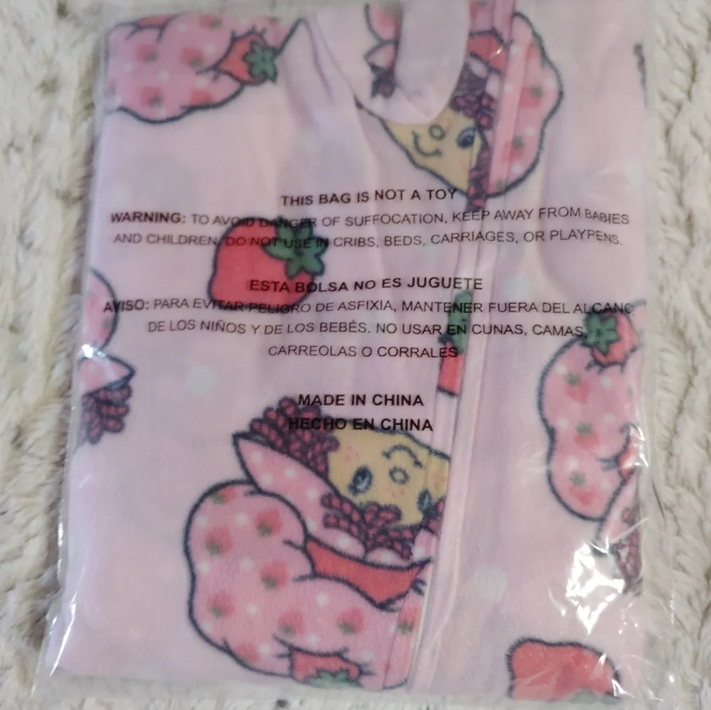 Strawberry Shortcake Toddler Girls' One Piece Sleeper with Long Sleeves